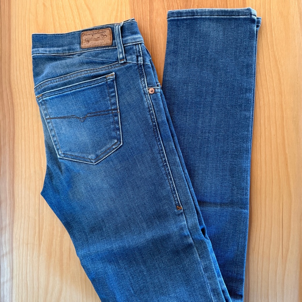 Diesel Getlegg Women’s Jeans W28 L34 Wash 0730E - Picture 2 of 10